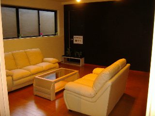 08.4.24-3.JPG